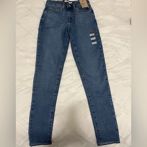 Levi’s 721 High Rise Skinny